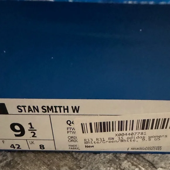 Stan Smith Adidas Women's White Sneakers with Green Accents NWT 9.5 - Picture 12 of 13